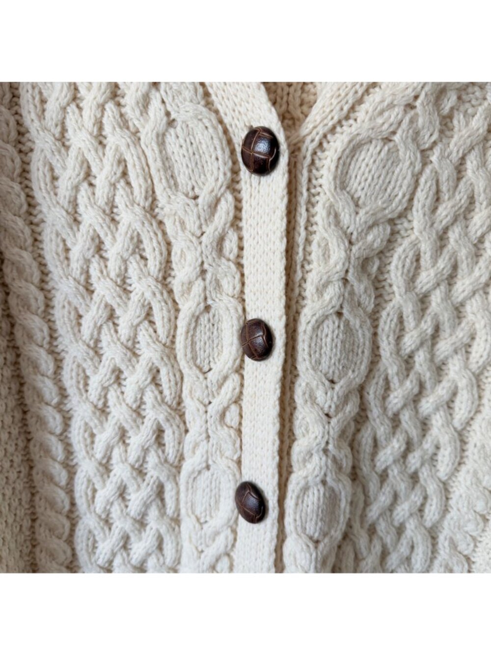 Vintage Arancrafts Ireland 100% Merino Wool Cable Knit Cardigan Sweater Size M - Picture 5 of 6
